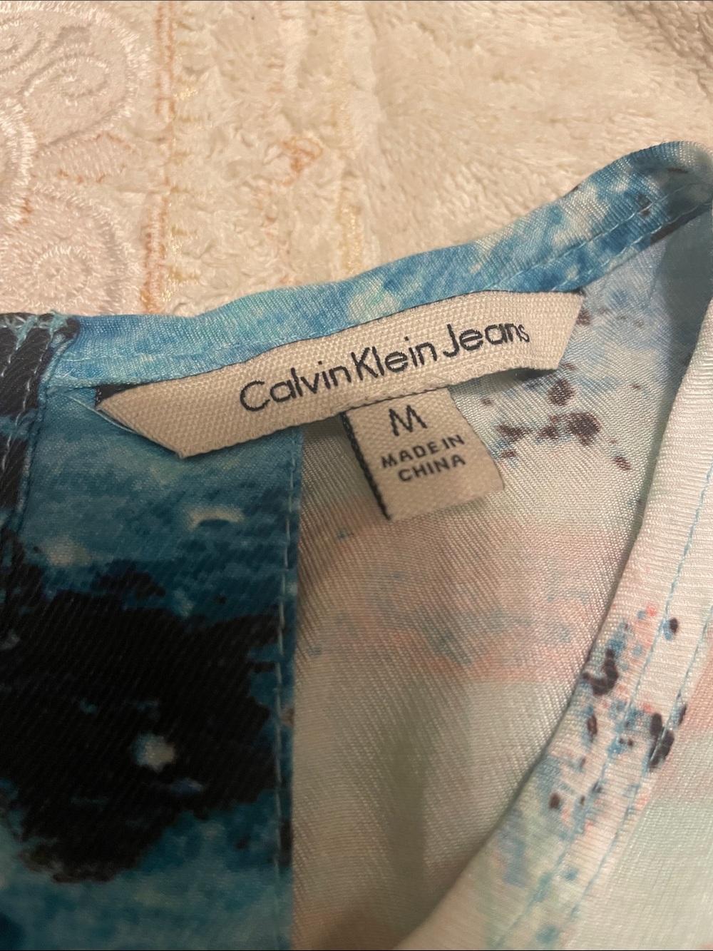 Calvin Klein Jeans Tie Dye Sleeveless Dress - Picture 4 of 7